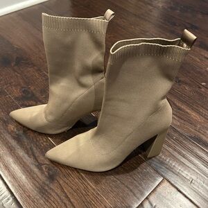 Women's heel boot - Forever 21, size 9, Taupe